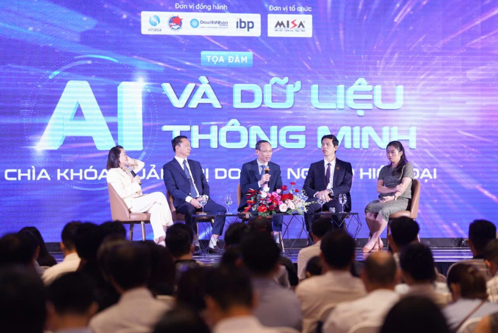 Doanh nghiệp khai thác AI và dữ liệu thông minh

